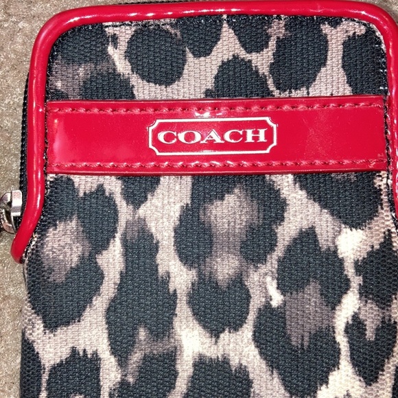 COACH Wristlet/Phone Holder Bundle- IPhone mini - Picture 3 of 6